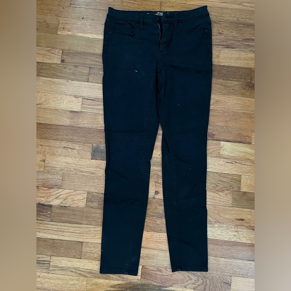 Universal Threads Black Skinny Jeans, Size 4
